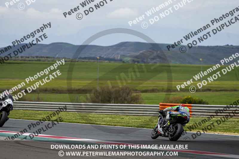 cadwell no limits trackday;cadwell park;cadwell park photographs;cadwell trackday photographs;enduro digital images;event digital images;eventdigitalimages;navarra;no limits trackdays;peter wileman photography;racing digital images;trackday digital images;trackday photos